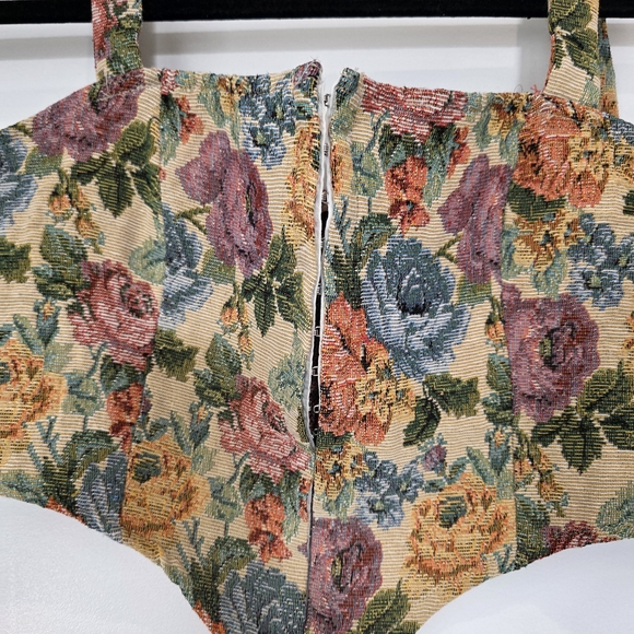 Floral Tapestry Corset Top - Picture 2 of 4